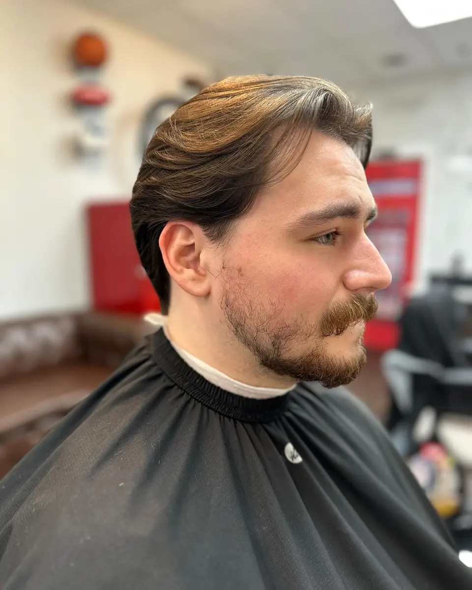 Swept-back flow with a trimmed beard